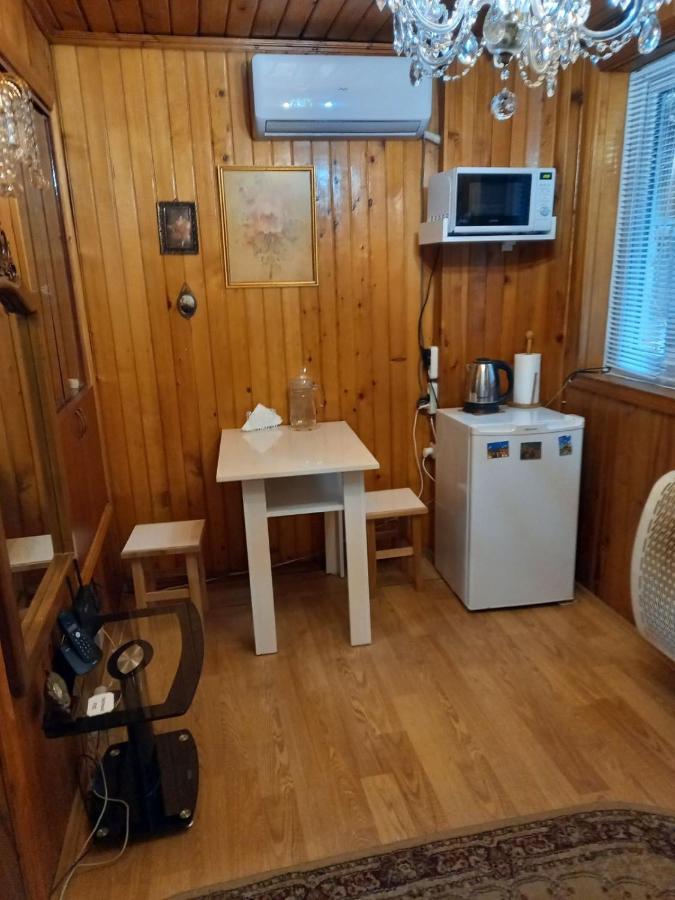 Apartment On Freedom Square Diuma Street Tbilisi Buitenkant foto