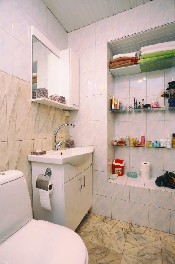 Apartment On Freedom Square Diuma Street Tbilisi Buitenkant foto